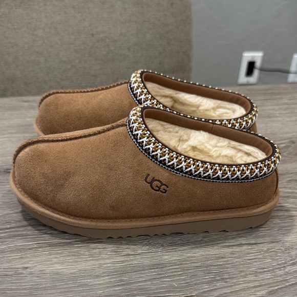 UGG Brown Suede Slippers - Picture 1 of 4